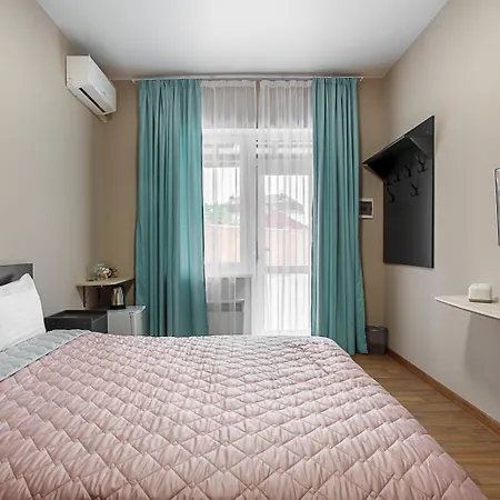 Five Seasons Aparthotel *