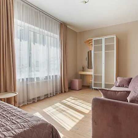 Five Seasons Aparthotel