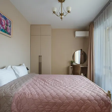 Lägenhetshotell Five Seasons Odessa