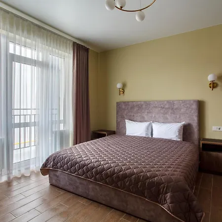 Apart-hotel Five Seasons 3*