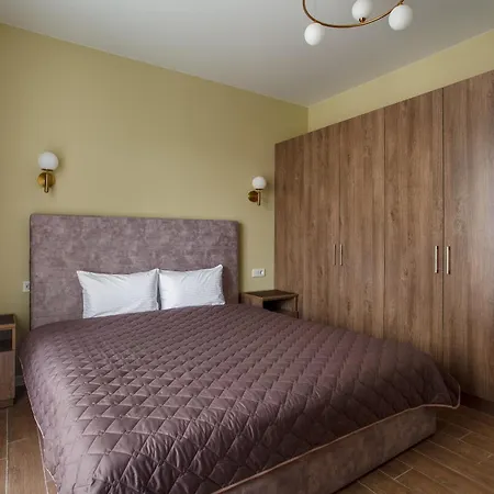 Lägenhetshotell Five Seasons Odessa