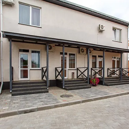 Five Seasons Appart hôtel 4*