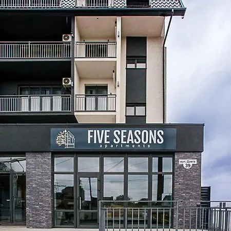 Five Seasons Apart-hotel 4*