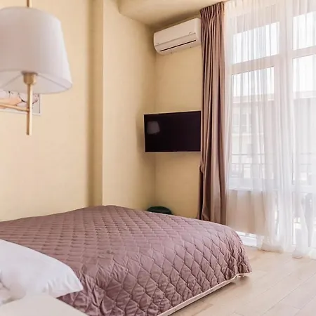 Five Seasons 4* Odessa