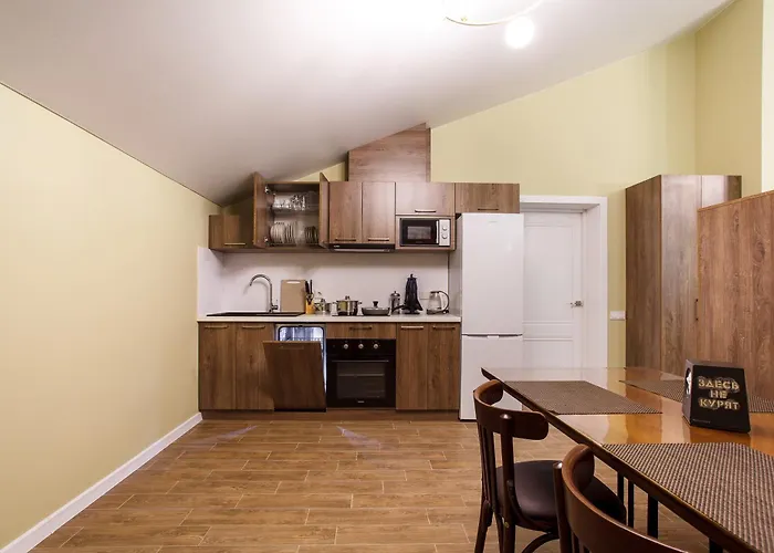 Five Seasons 3* Odessa