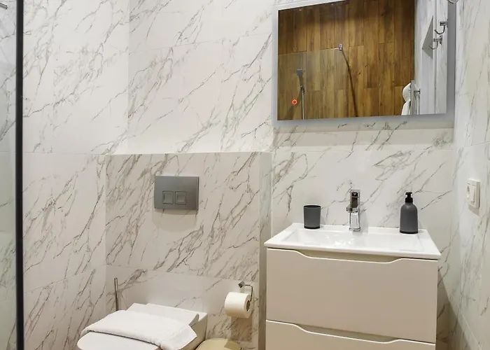 Five Seasons Apartmanhotel