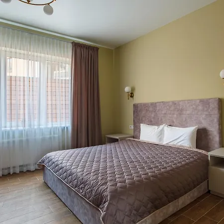 Five Seasons 3* Odessa