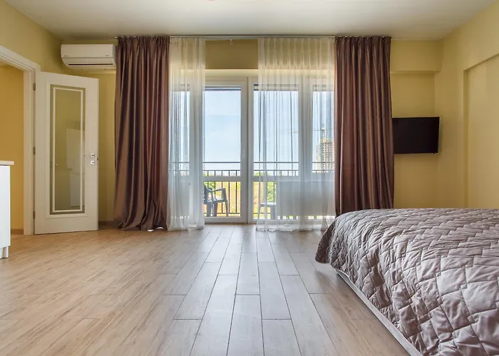 Five Seasons Aparthotel Odessa