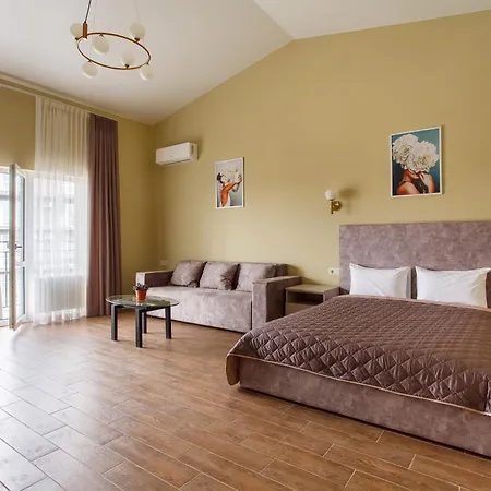 Five Seasons شقة فندقية