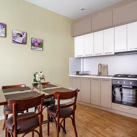 شقة فندقية Five Seasons 3*