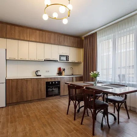 Five Seasons شقة فندقية