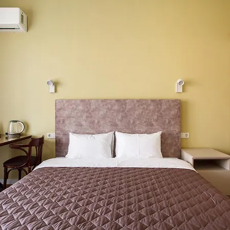 Five Seasons 3* أوديسا